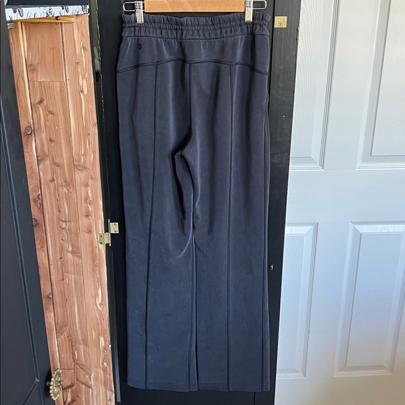 Lululemon Softstreme High-Rise Pant Regular Size 6 - Picture 3 of 3